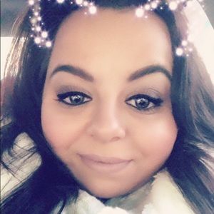 Meet your Posher, Mukadea